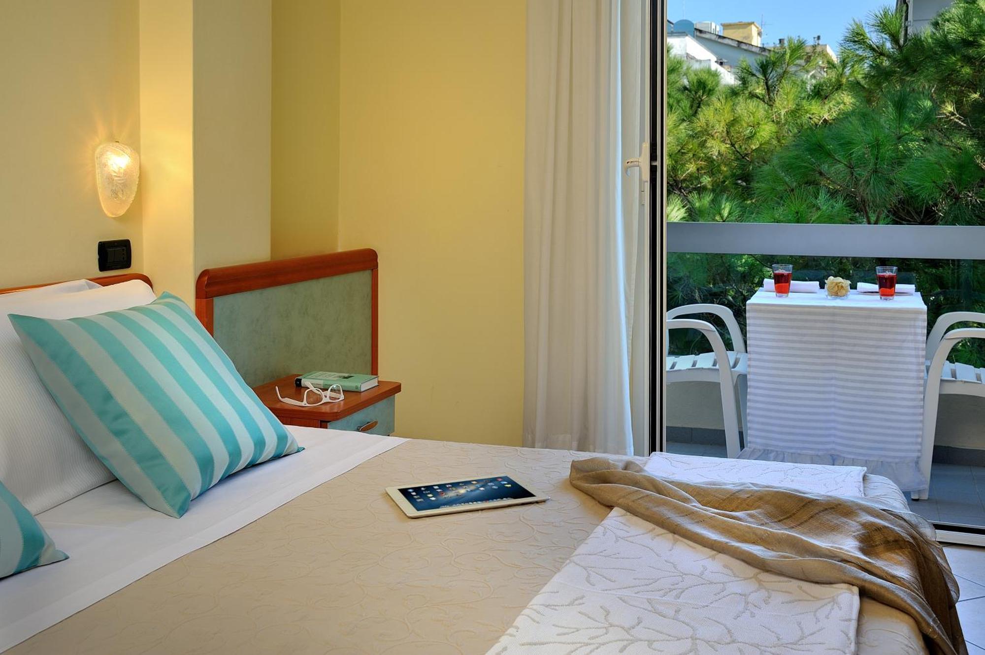 מיסאנו אדריאטיקו Hotel Riviera B&B מראה חיצוני תמונה