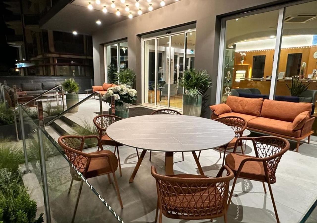 מיסאנו אדריאטיקו Hotel Riviera B&B מראה חיצוני תמונה