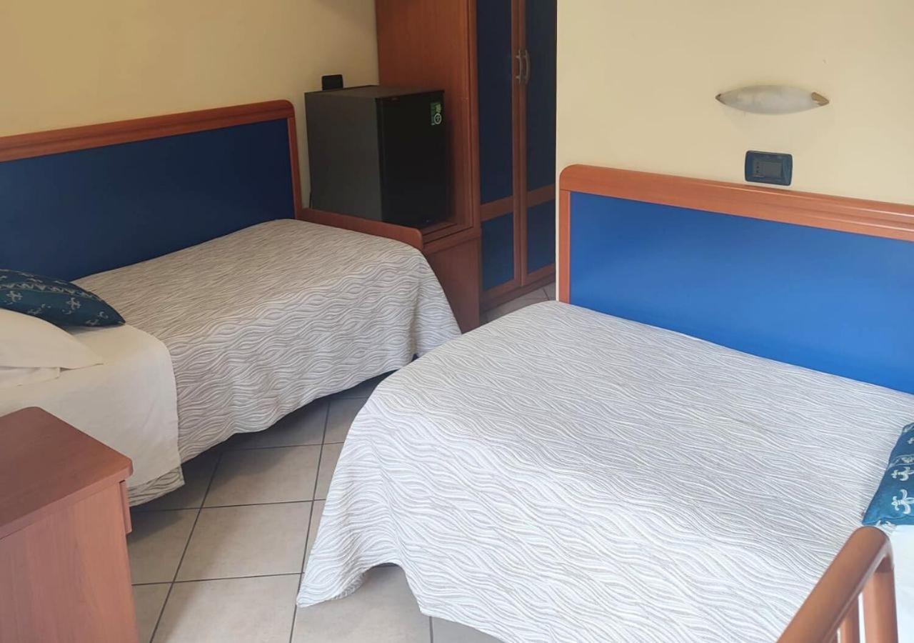מיסאנו אדריאטיקו Hotel Riviera B&B מראה חיצוני תמונה