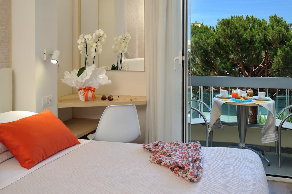 מיסאנו אדריאטיקו Hotel Riviera B&B מראה חיצוני תמונה